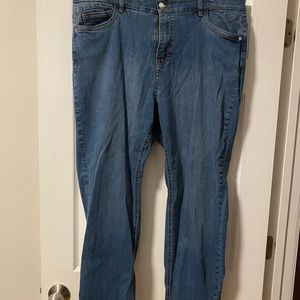 22W Average length jeans